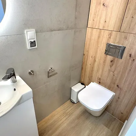 Lejlighed Homerentals - Reja - 5os, Spokoj, Widok Na Park Wrocław